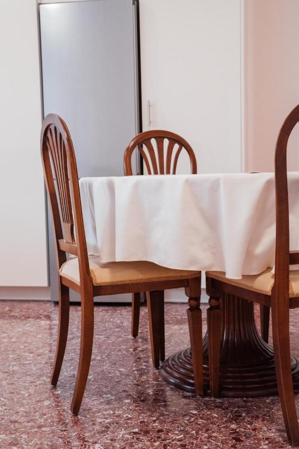Luxury Apartment In Plaka - Acropolis Athens Luaran gambar